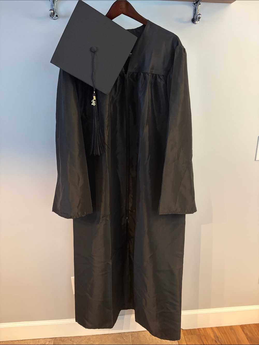 Josten’s Cap and Gown